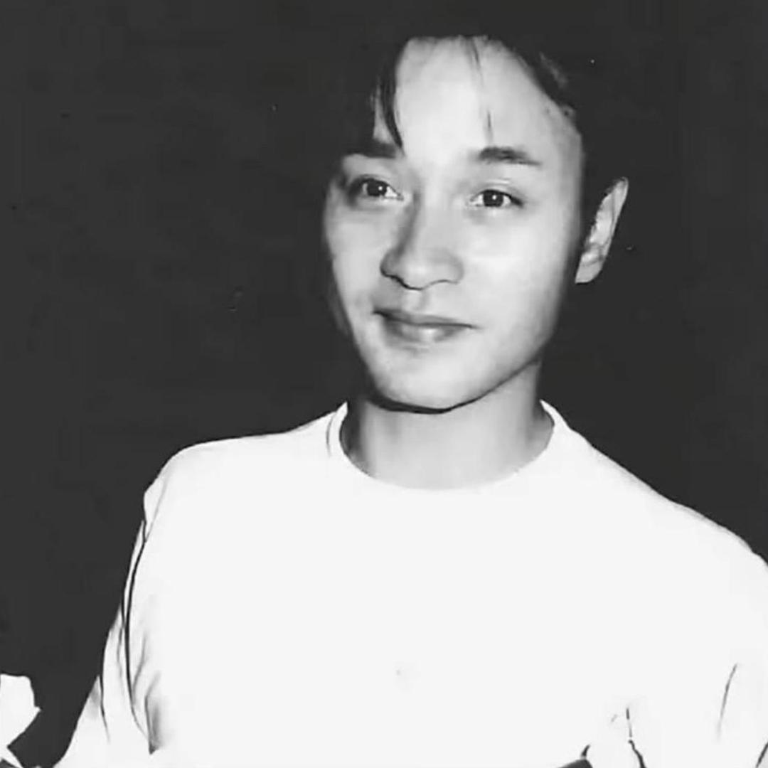 ￴￴   ￴ ￴ ￴￴￴