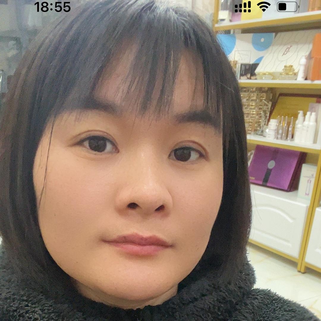 四位公主👸➕皮夹克的妈妈👩