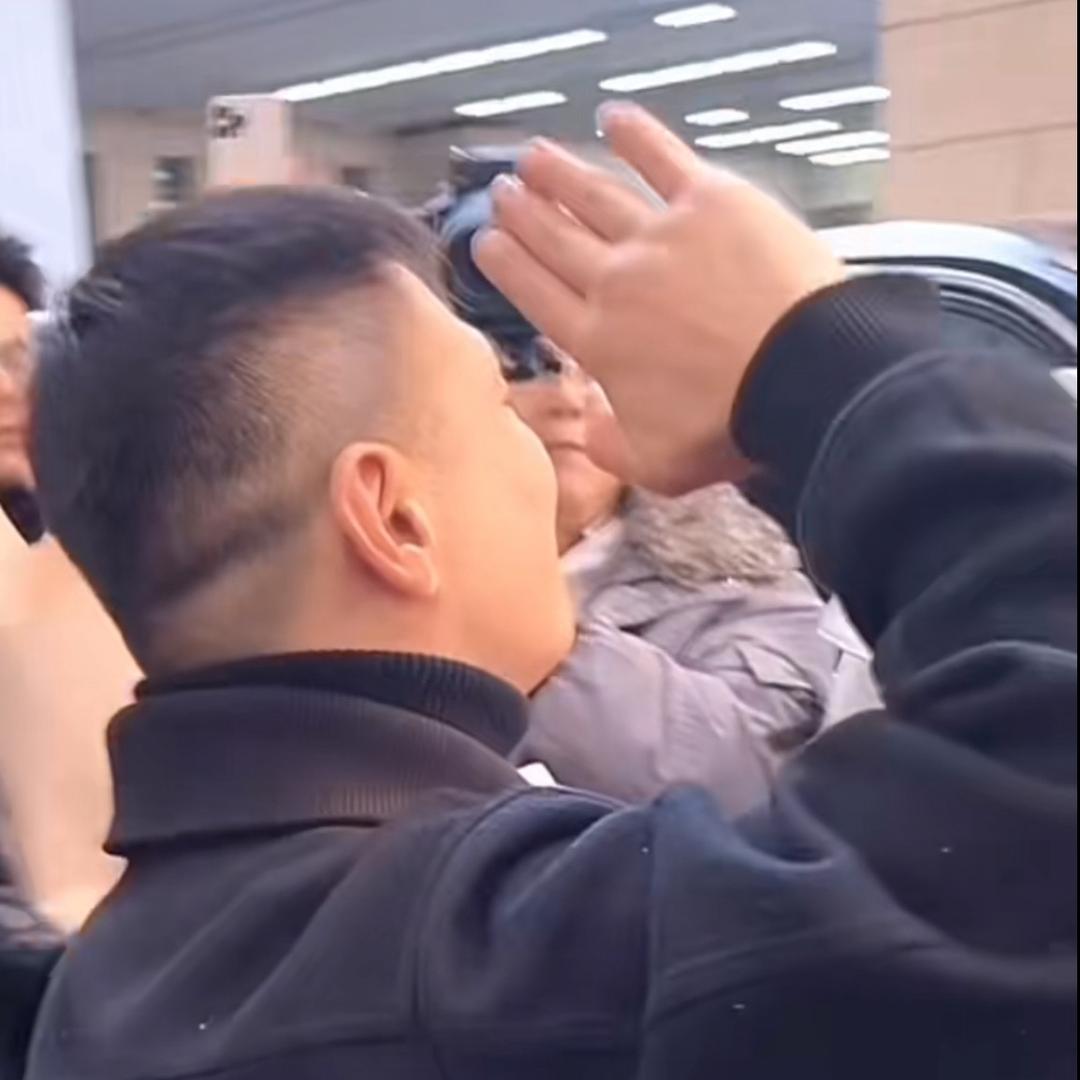 微山湖的水好清澈呀