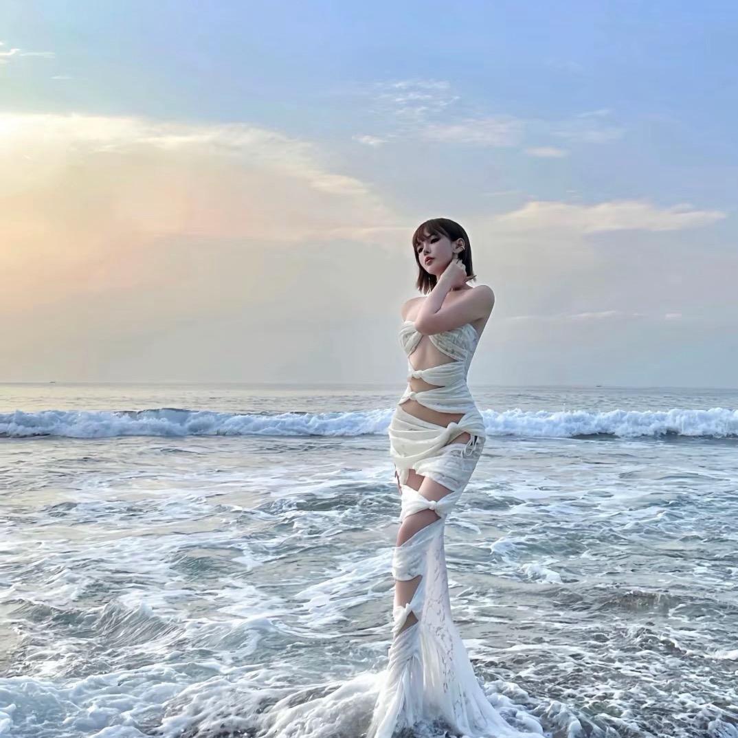 美丽废物（大口吃饭版）