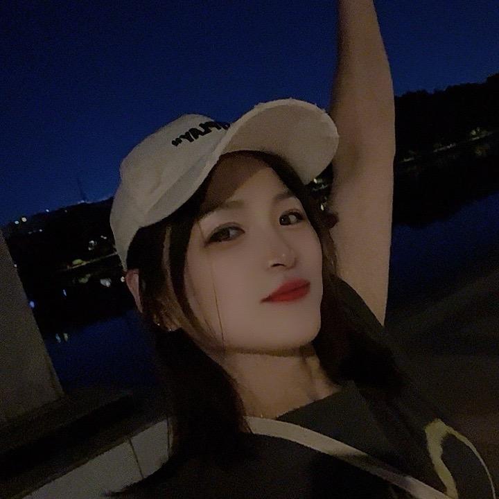 婷婷.