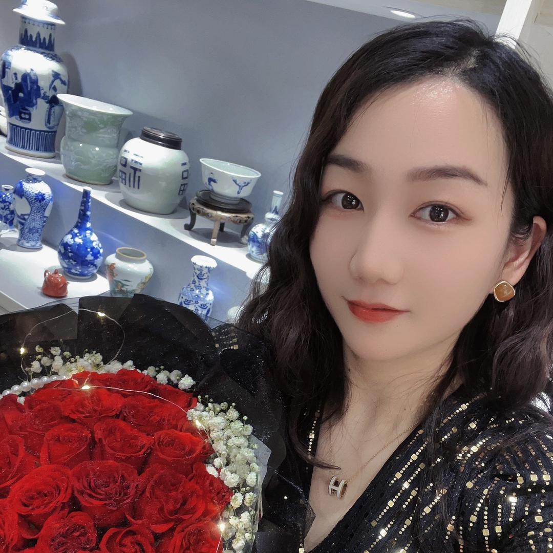 小雪爱古瓷