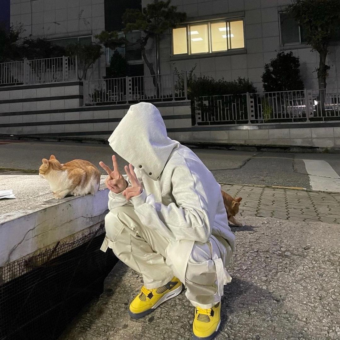 Liy_left