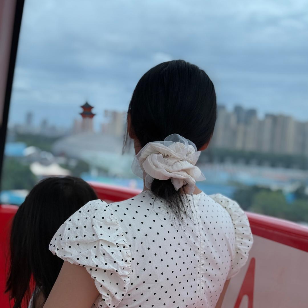 苗苗爱吃螺蛳粉