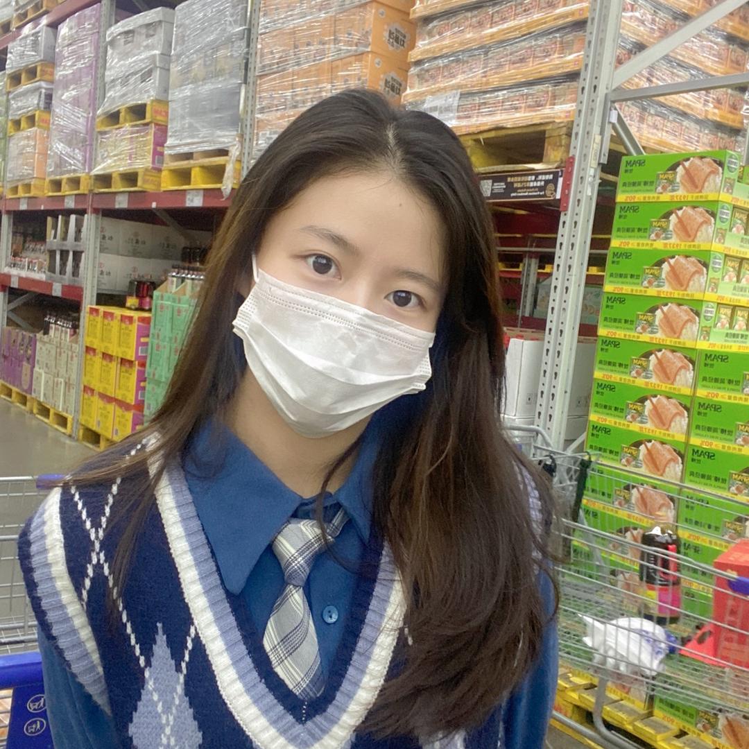 莎莎今天在干嘛