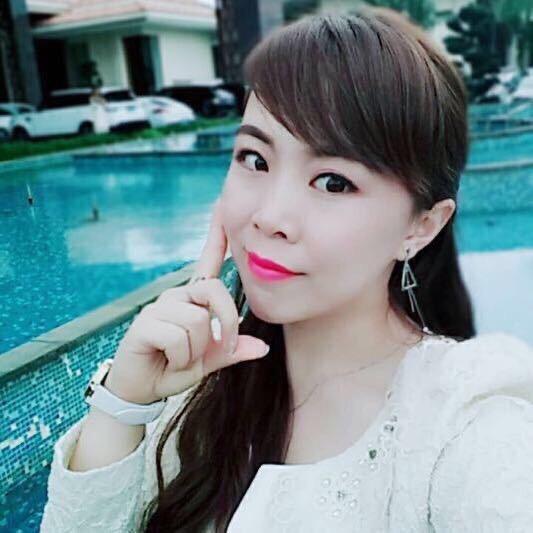 我是佳欣！