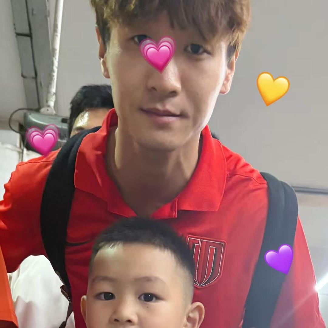是胡豆豆呀~💕