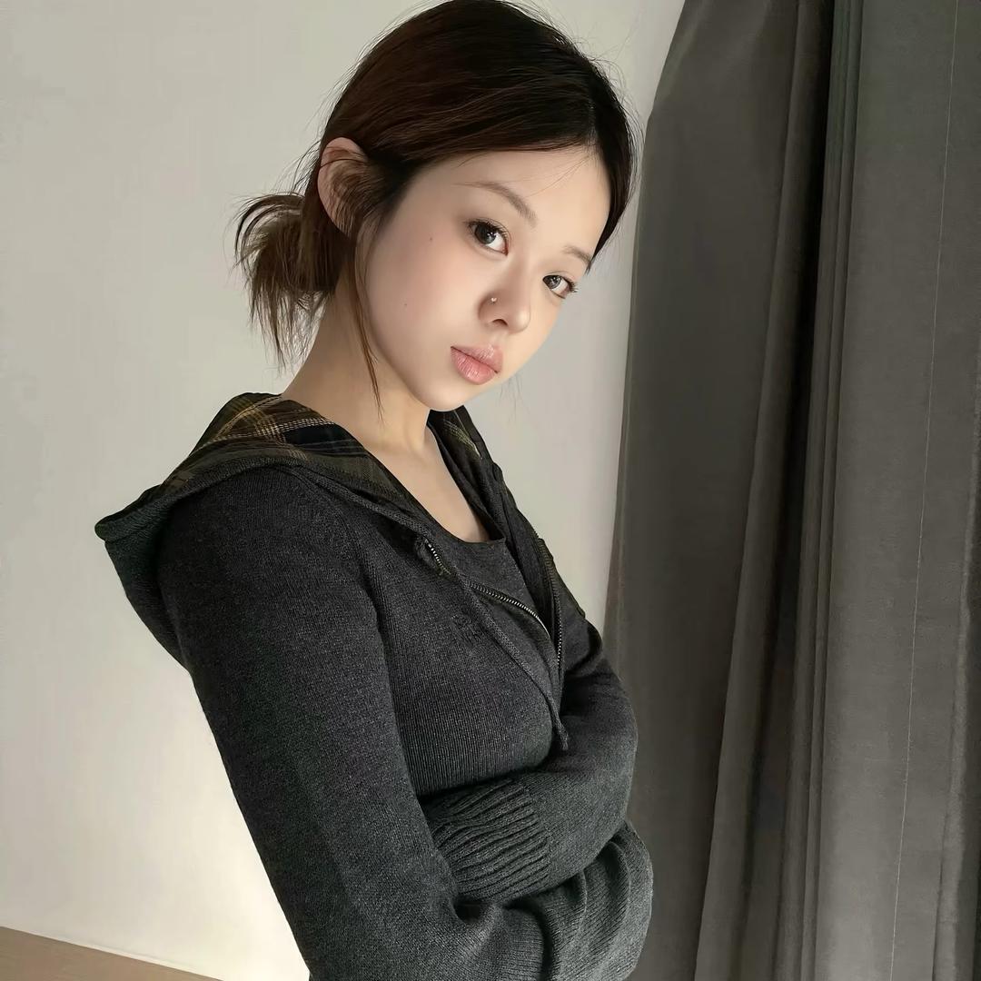 小美.