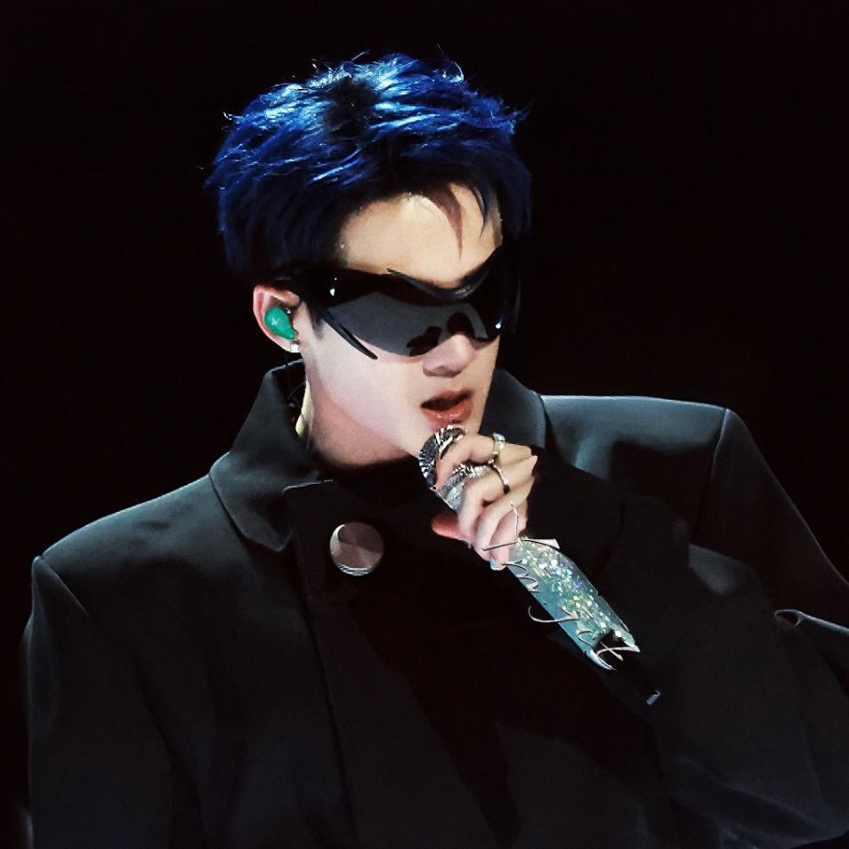 Ym.jct（健次合影对视亲签好运版🍀