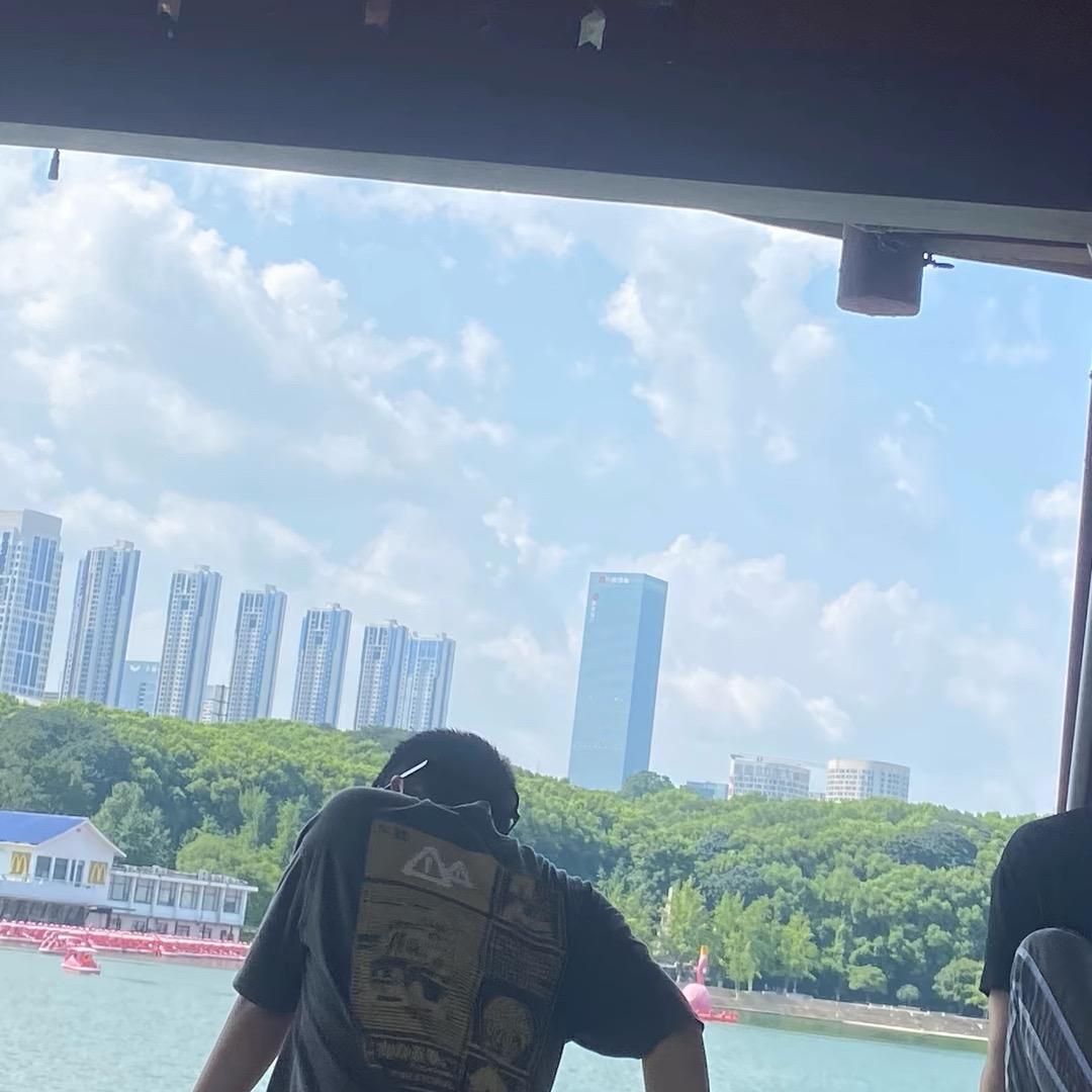 情绪又是雨天
