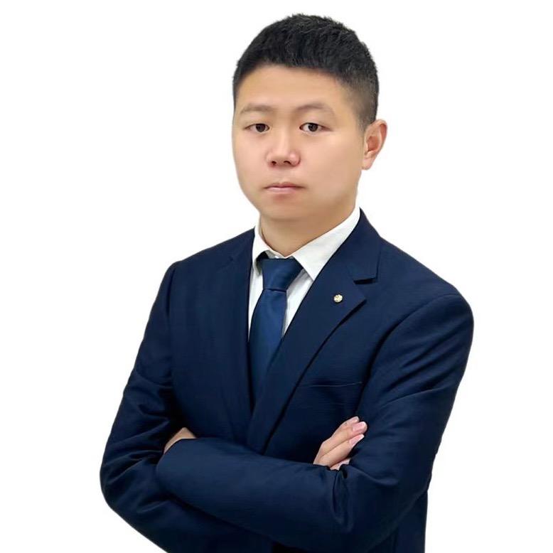 小彭人老实话不多_恒鲸