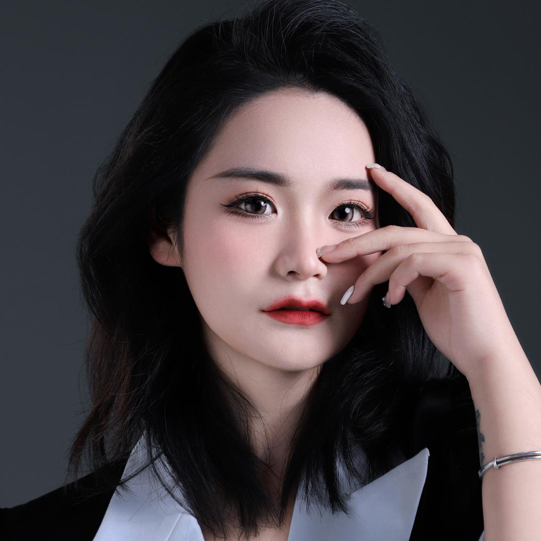 汉中化妆师-小虎牙