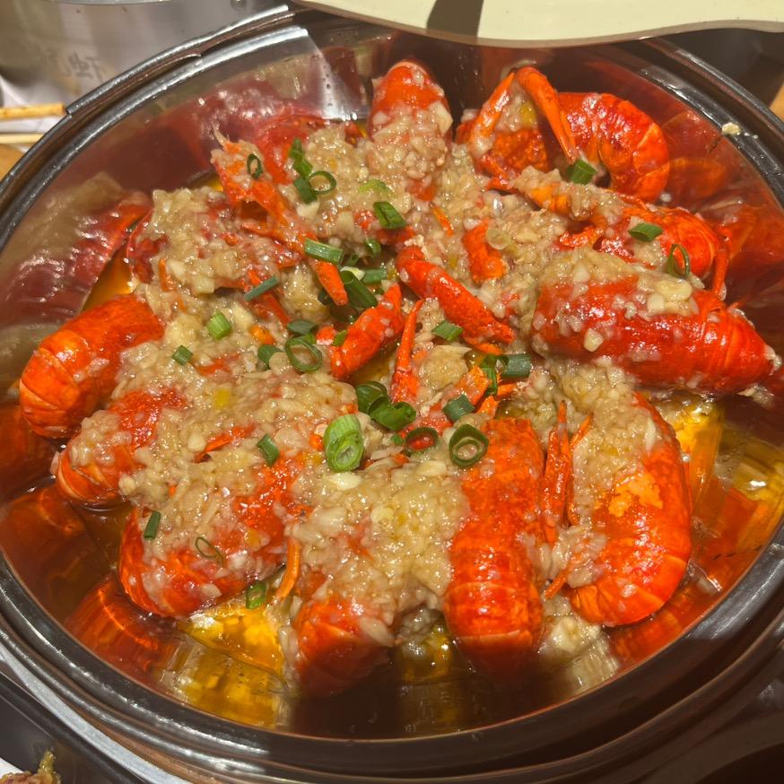 钟晴龙虾鸽子王博野店