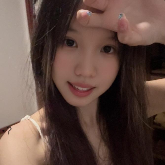 双眼皮学姐小娜