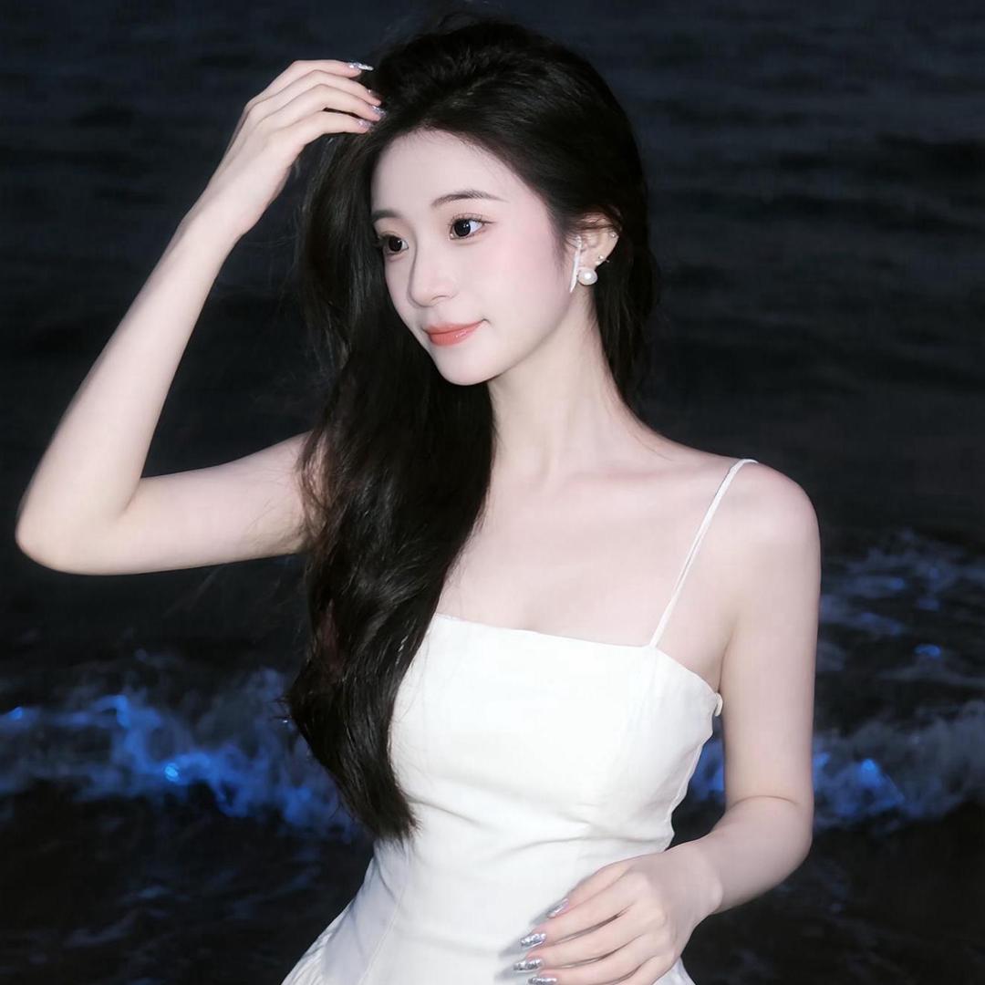 邵伊蒙🎙️⁸²⁸