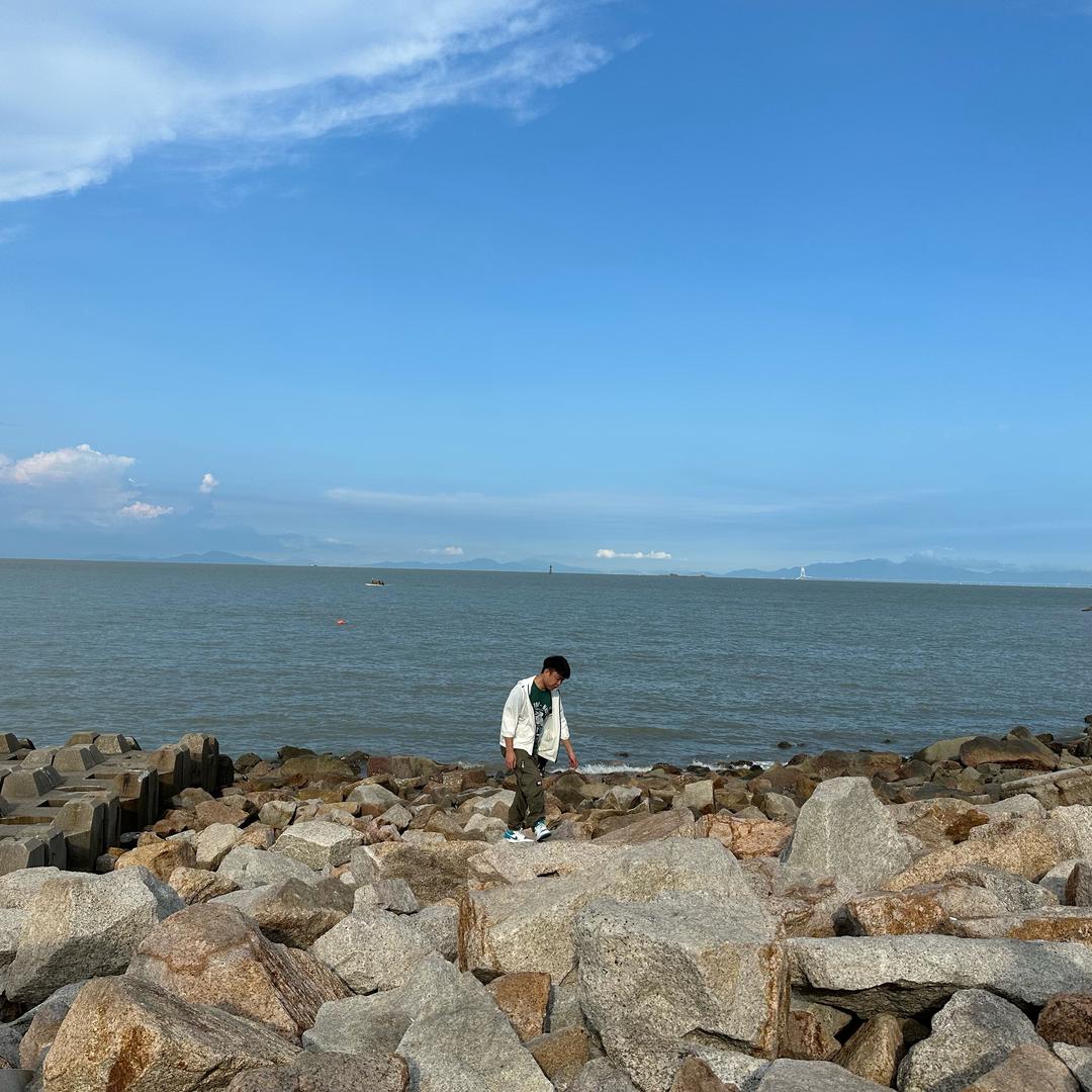 车车吃泡面-