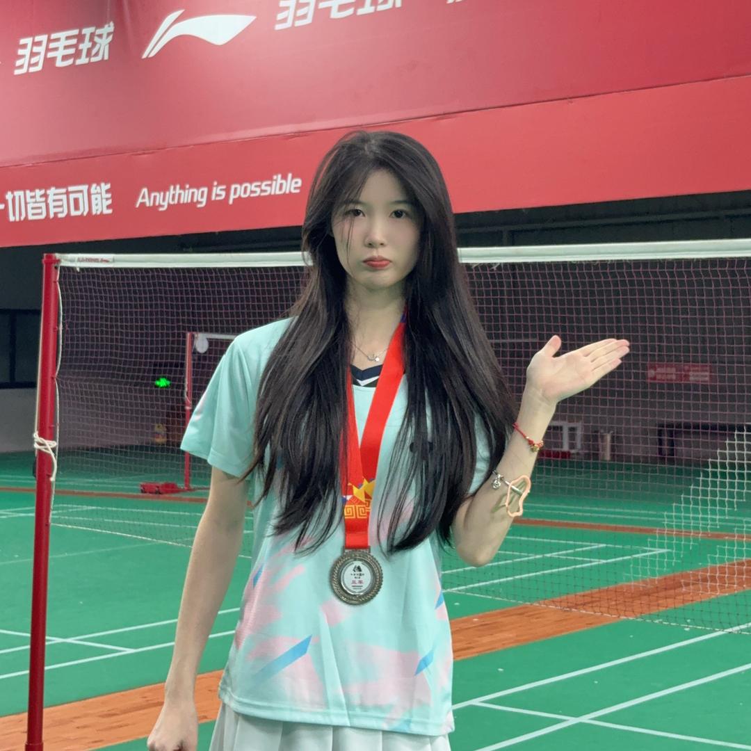 热牛奶🏸