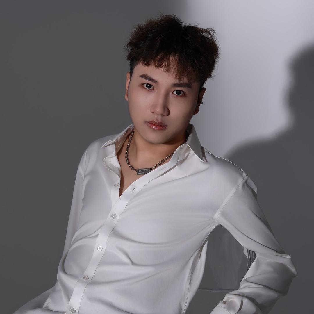 李子探店