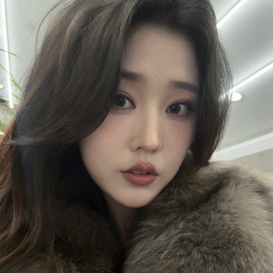李严瑾