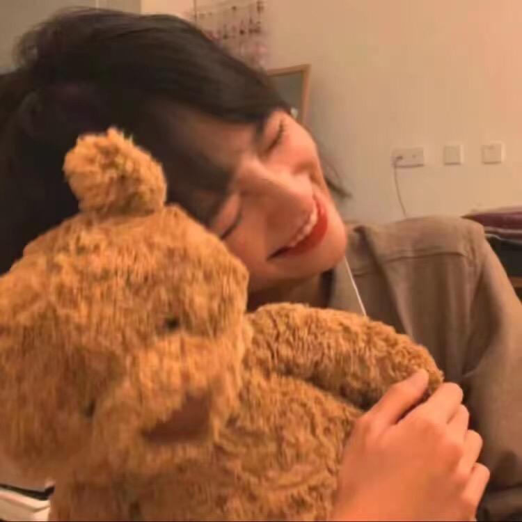 是云朵吖.