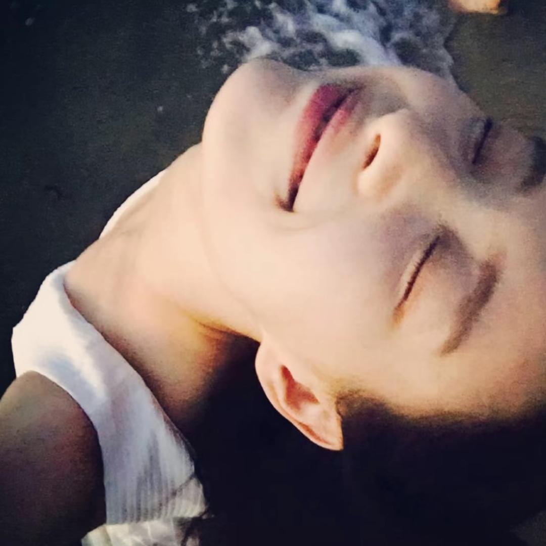 小鱼^