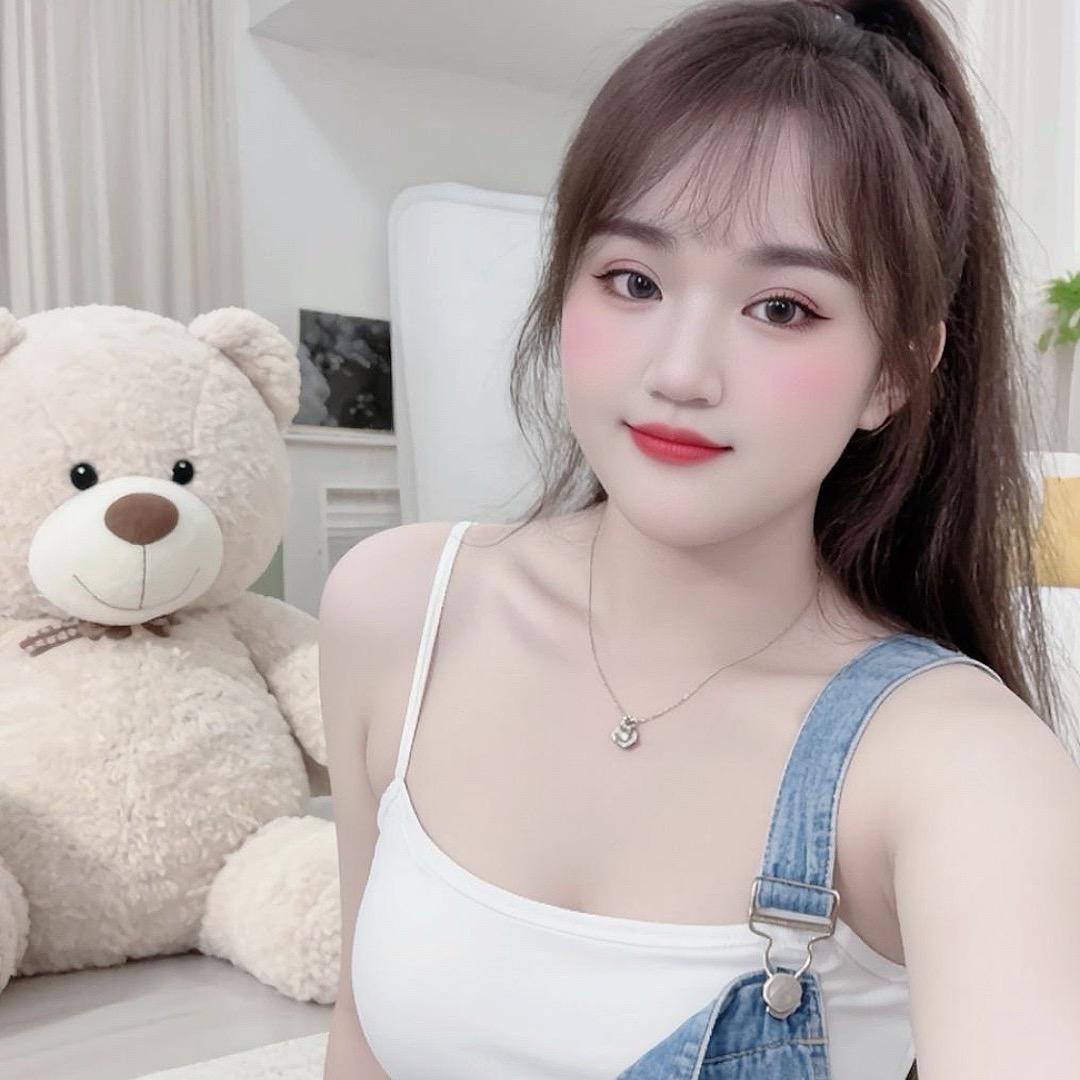 Lily2580