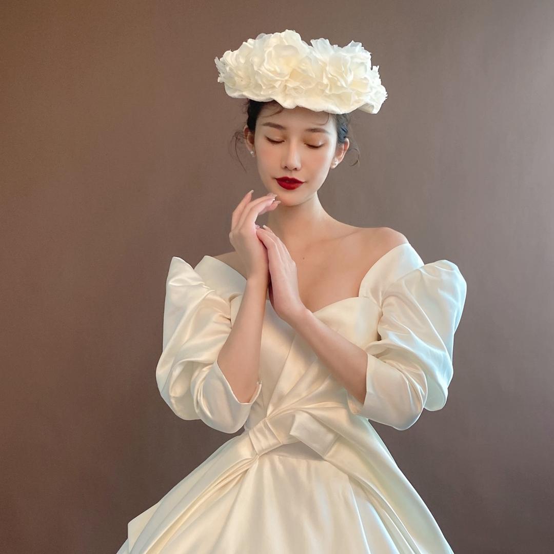 秀山怪咖婚纱礼服租赁