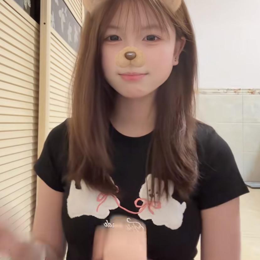 茉奈monice