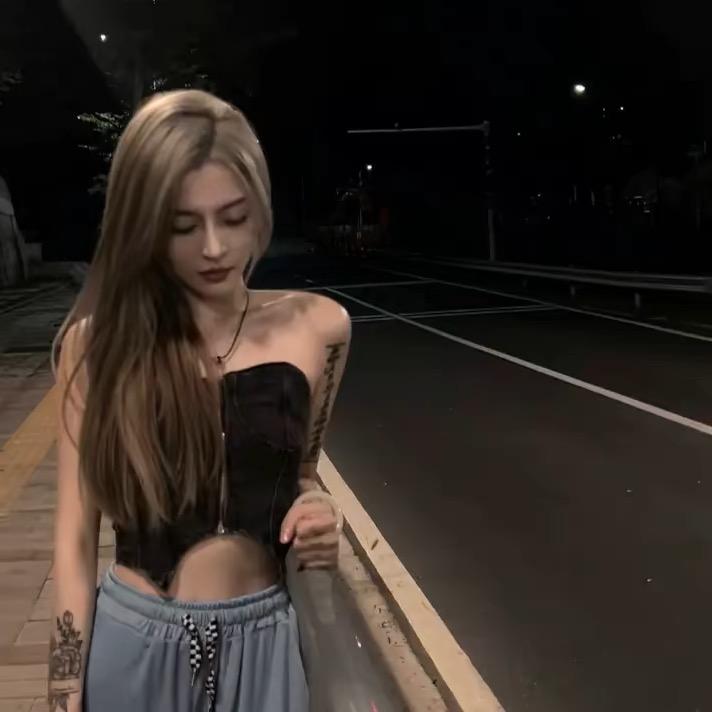 玥～