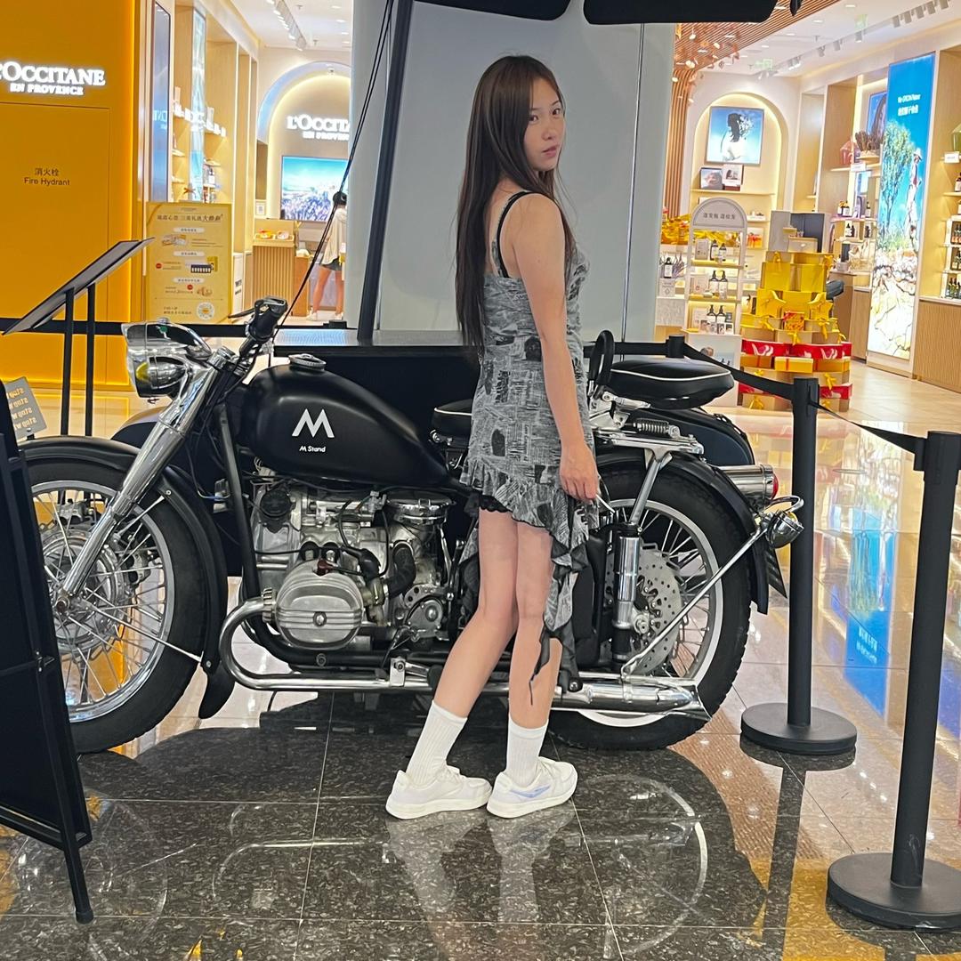 77秀跳舞