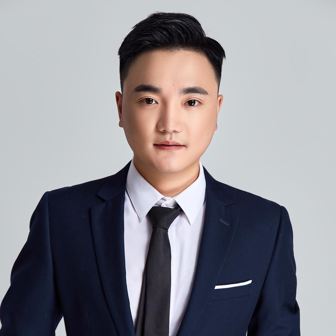 解说员李贯宏