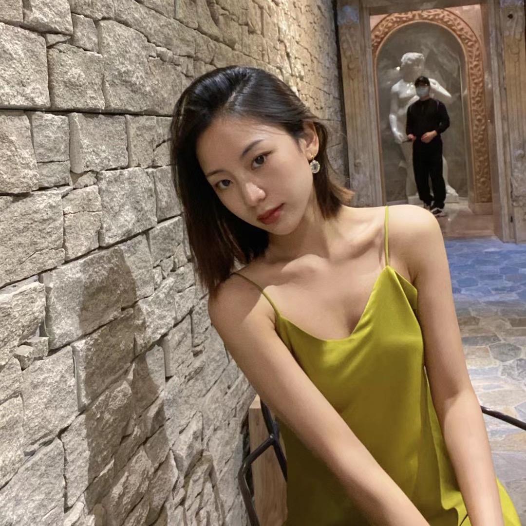 梅梅子Caro