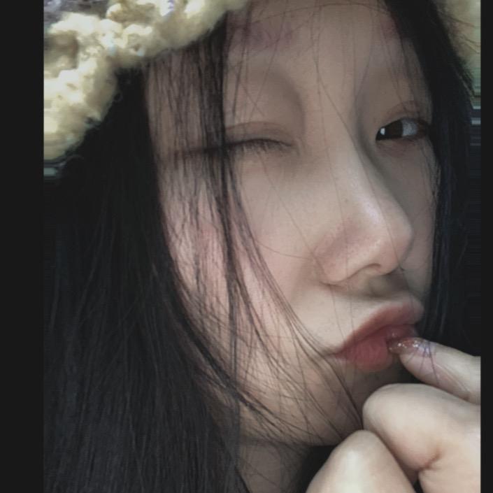 爱笑❤️的❤️眼睛