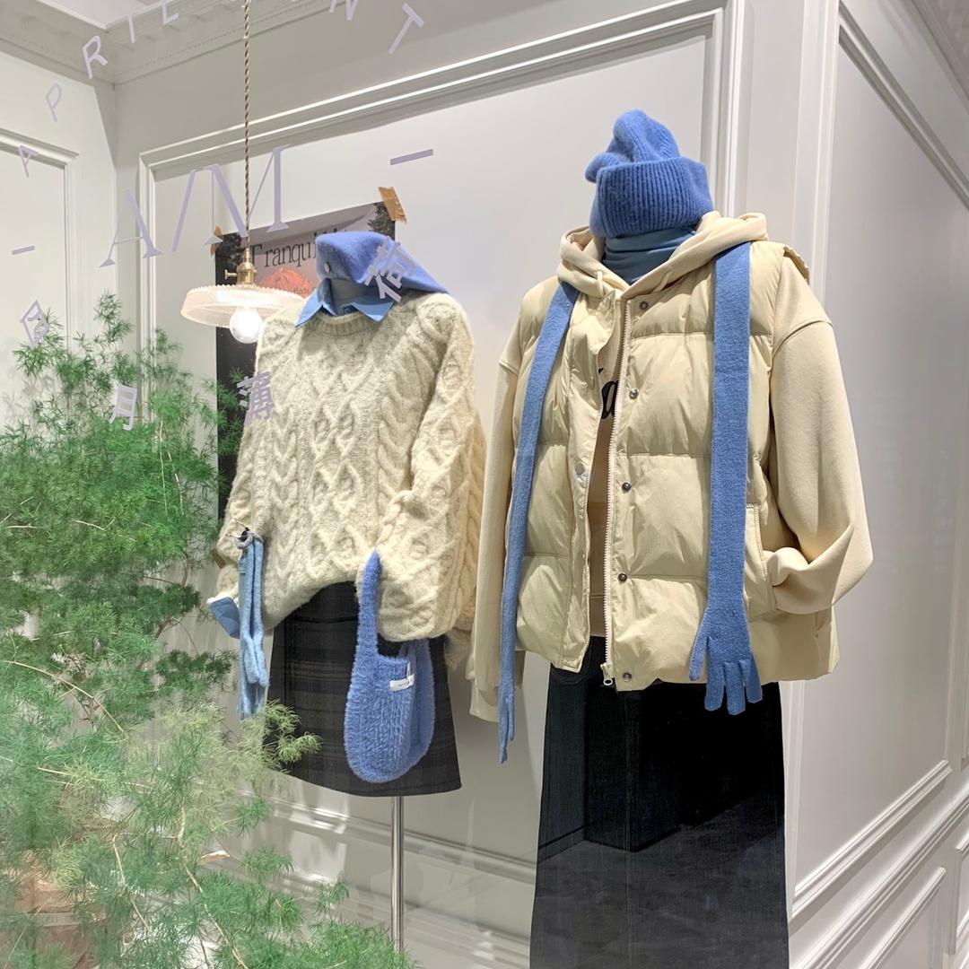 重庆四月薄荷女装（新光天地店）