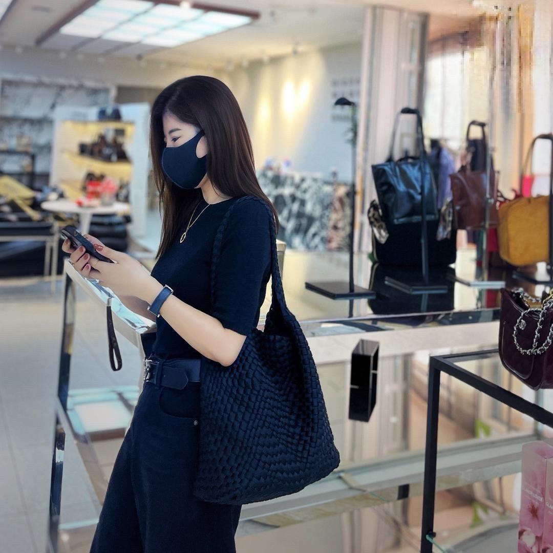 彭晶衣柜  精品女装