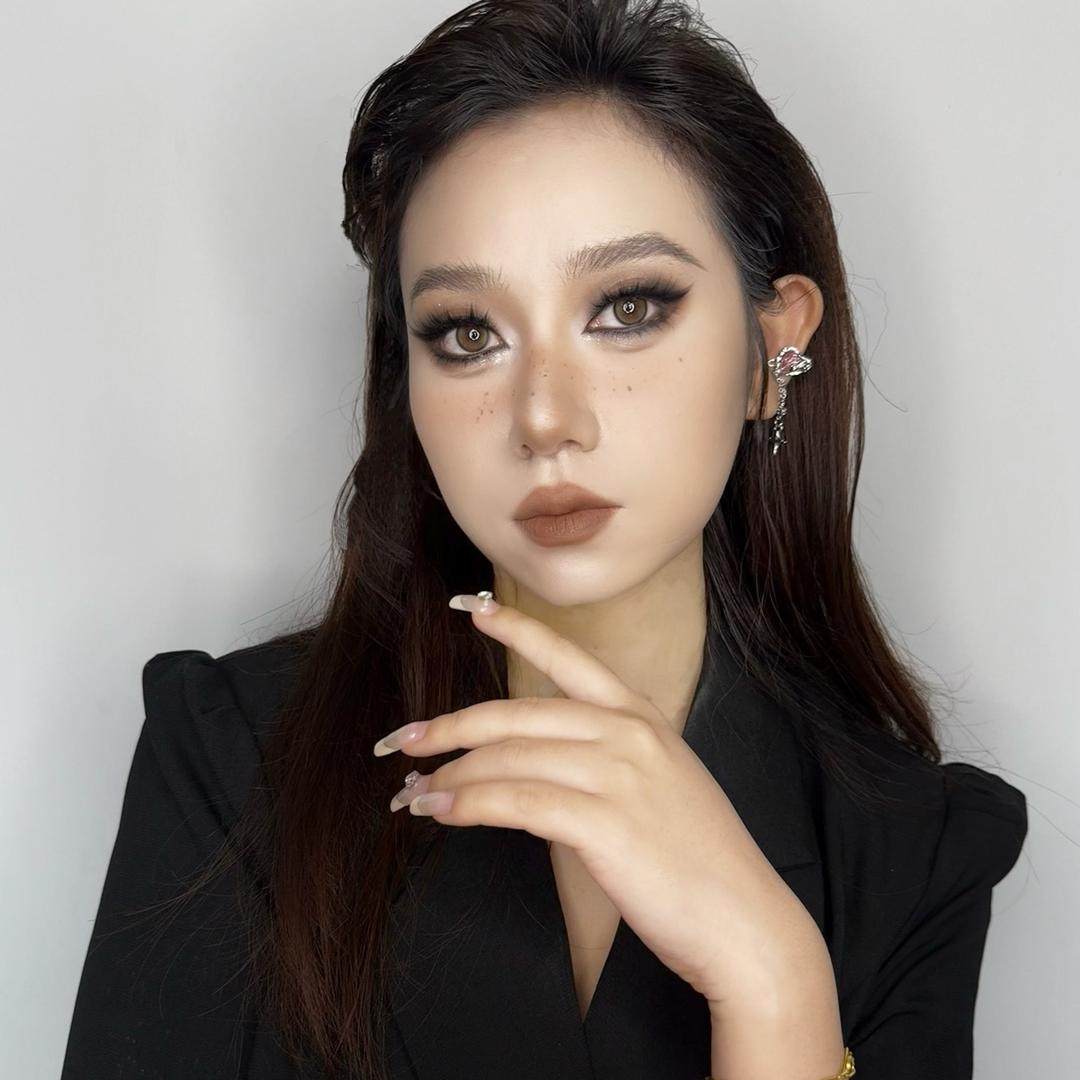 化妆师高洁💄🎀