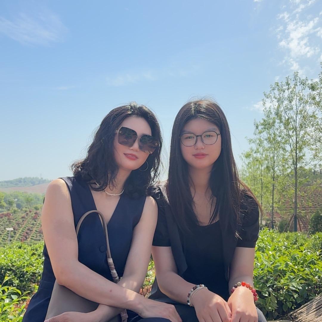 芳芳（抗衰护肤）