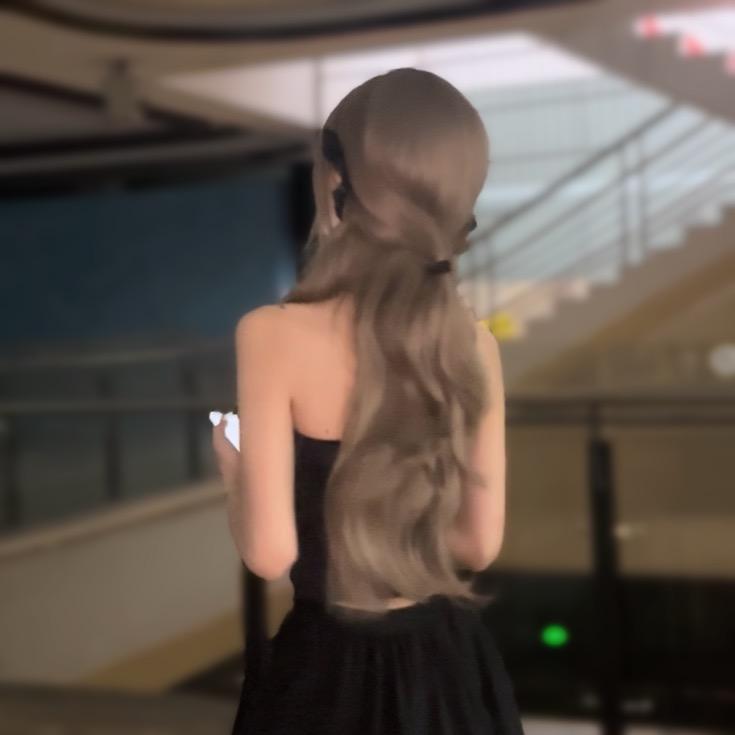 林依依