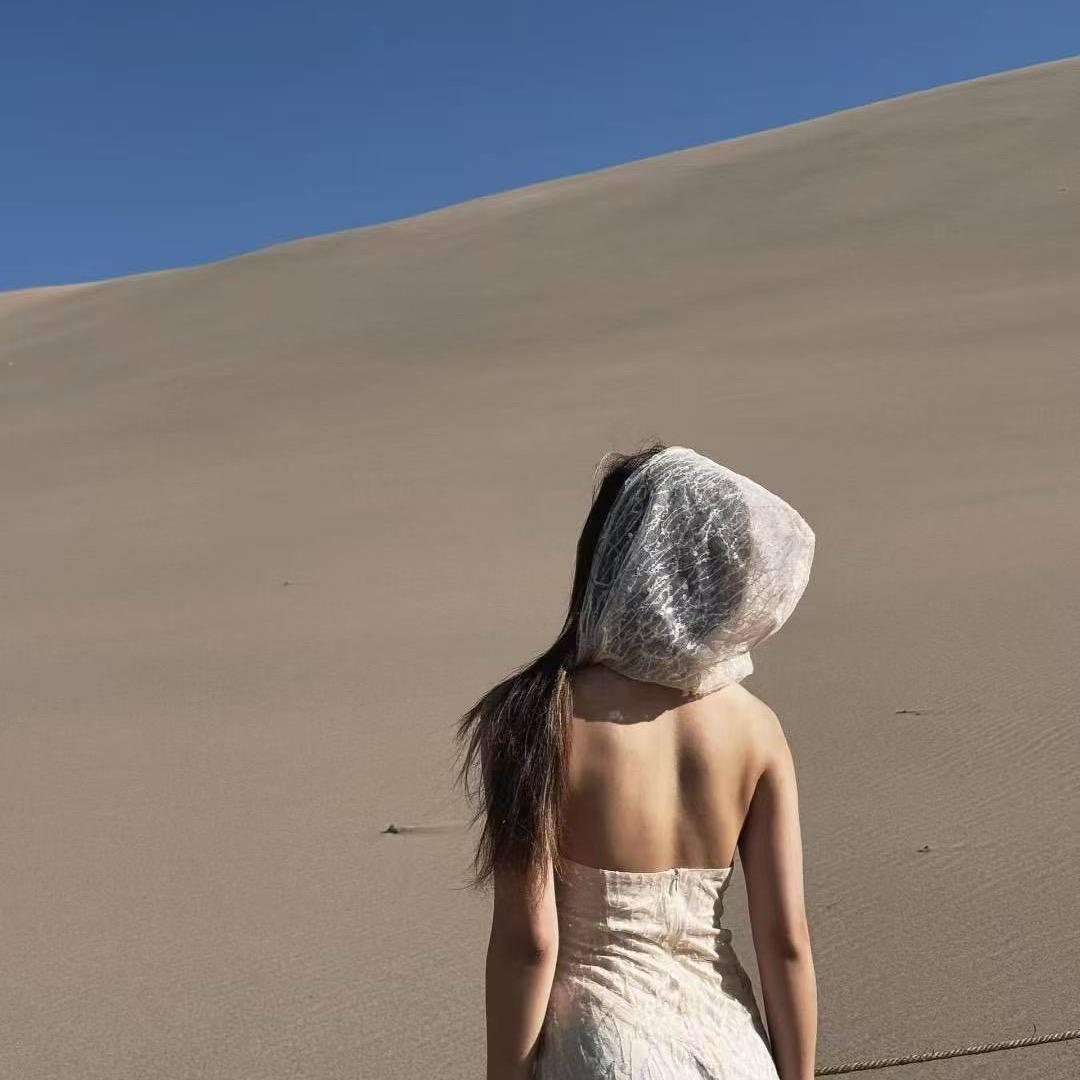 别管laurie唱几句