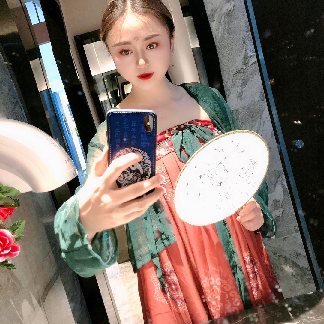 收腊肉的小闫