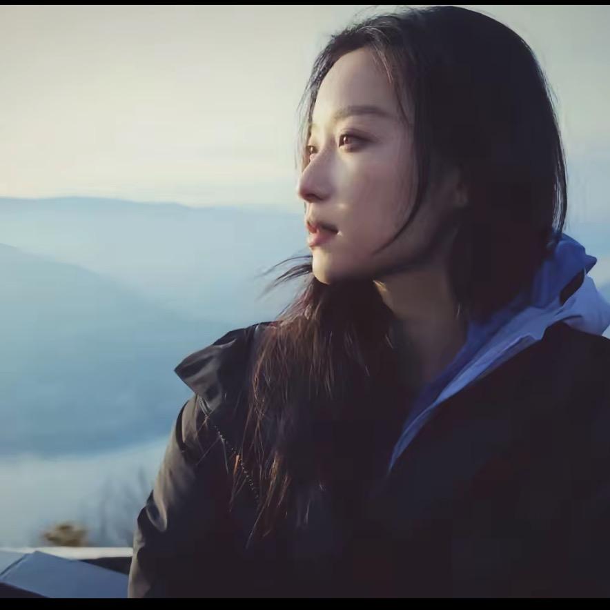 笨蛋美女-