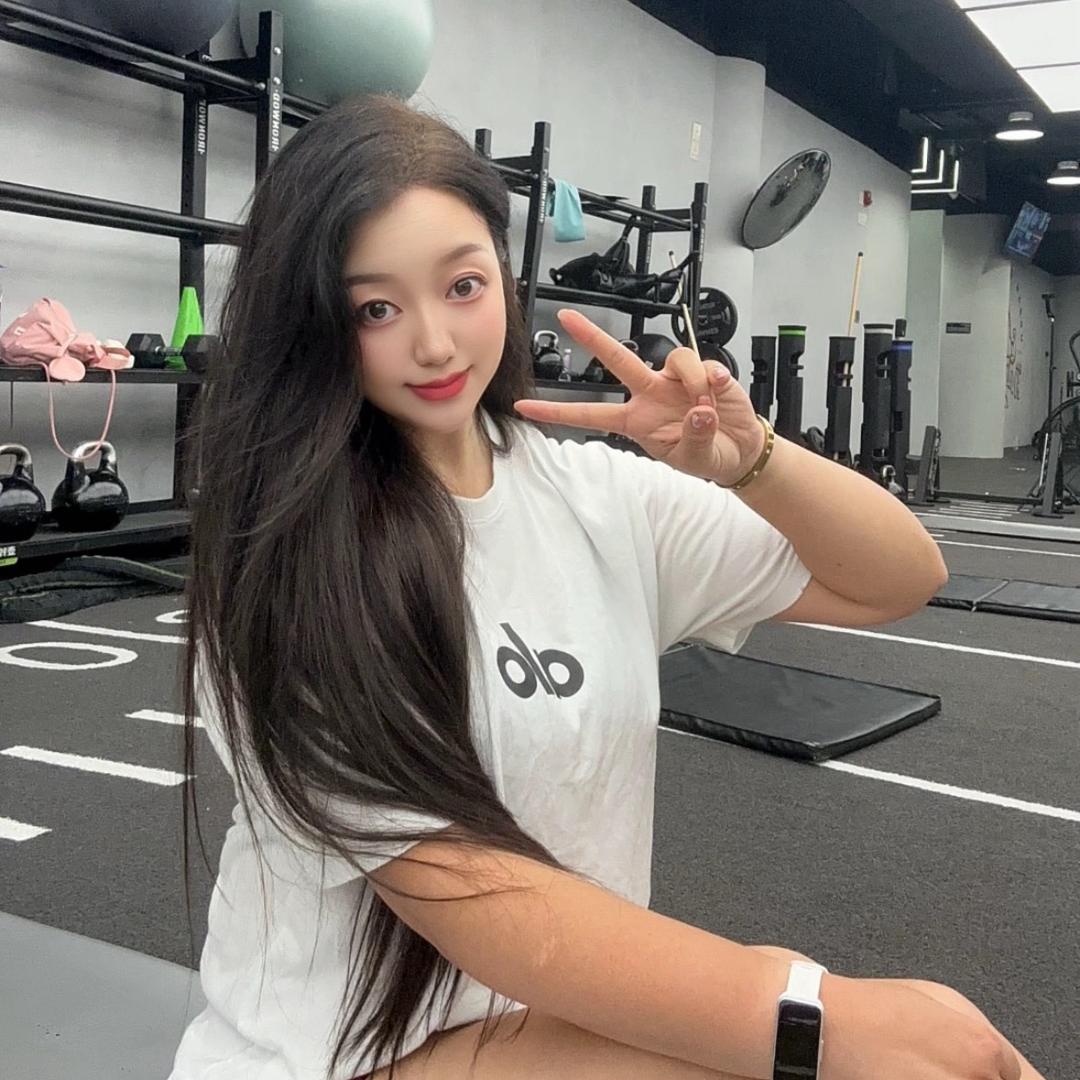 爱健身的优米youmi