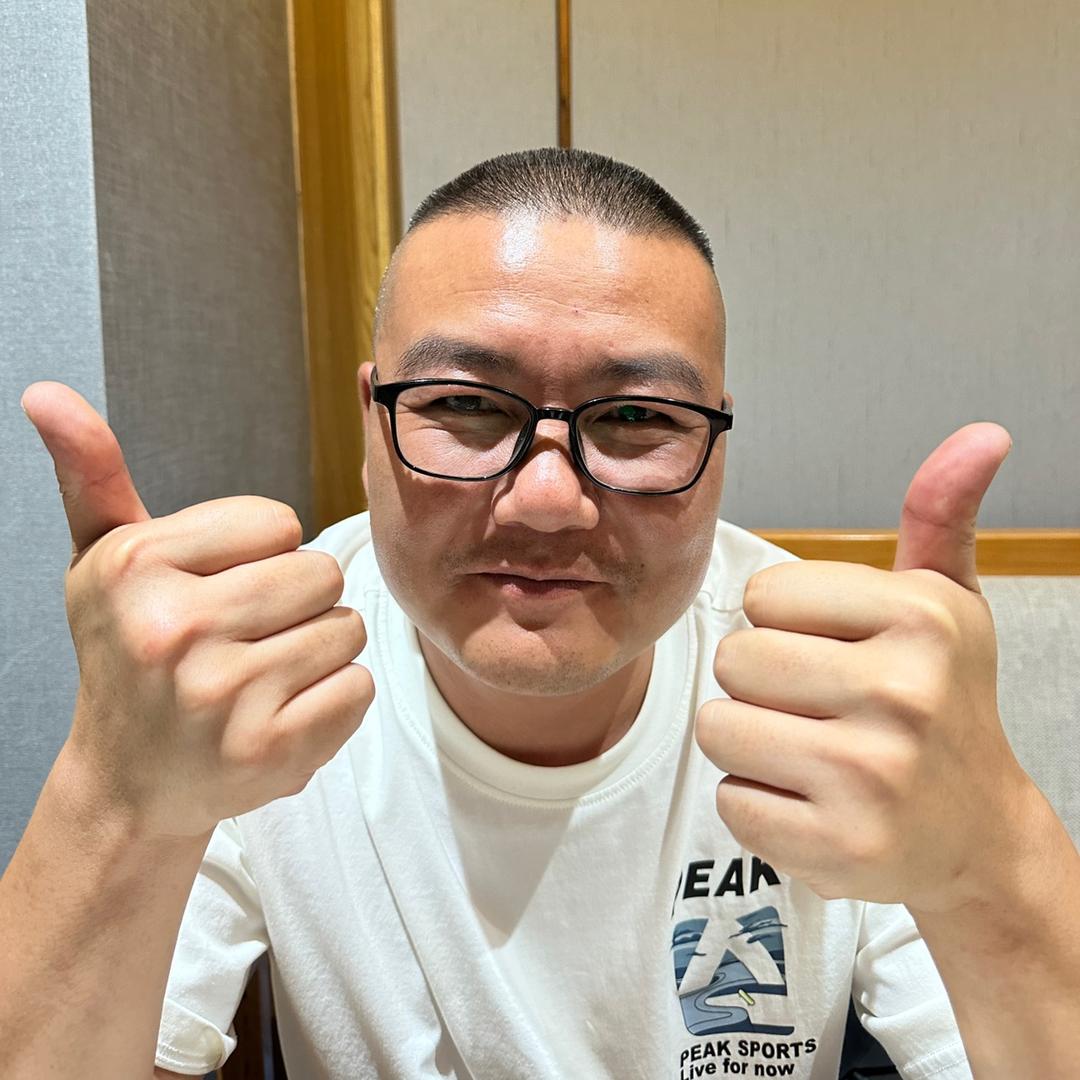 大宝逛西宁
