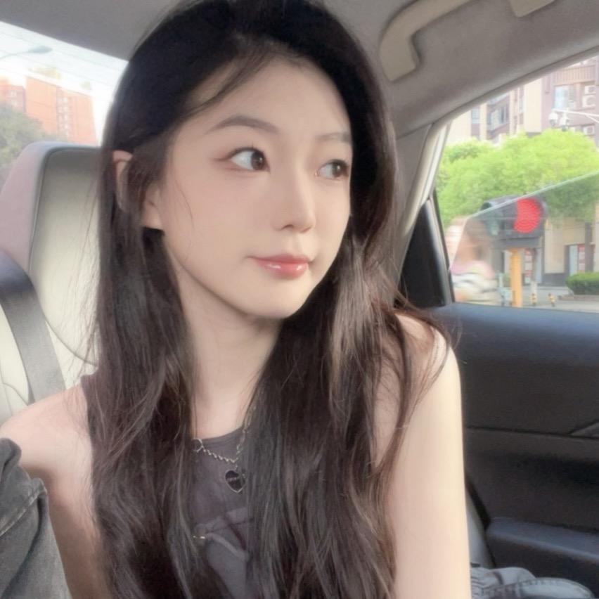 小包子拆卡的店