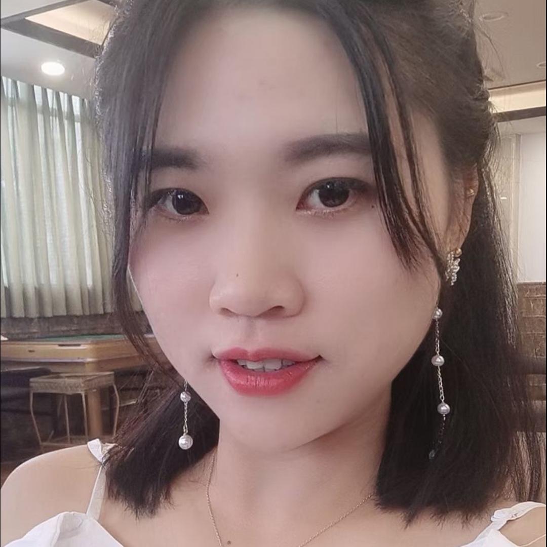 佩奇的铲屎官小鱼鱼