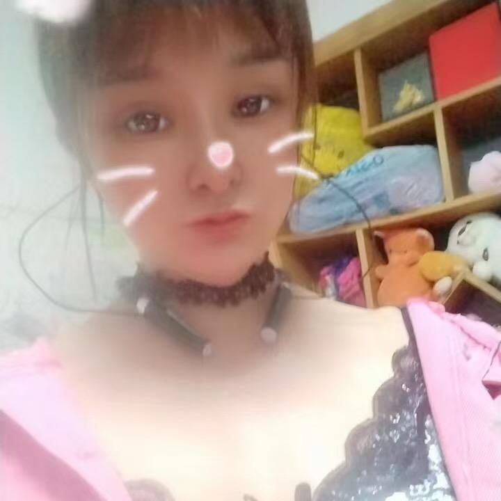 爱吃辣的猫姐姐