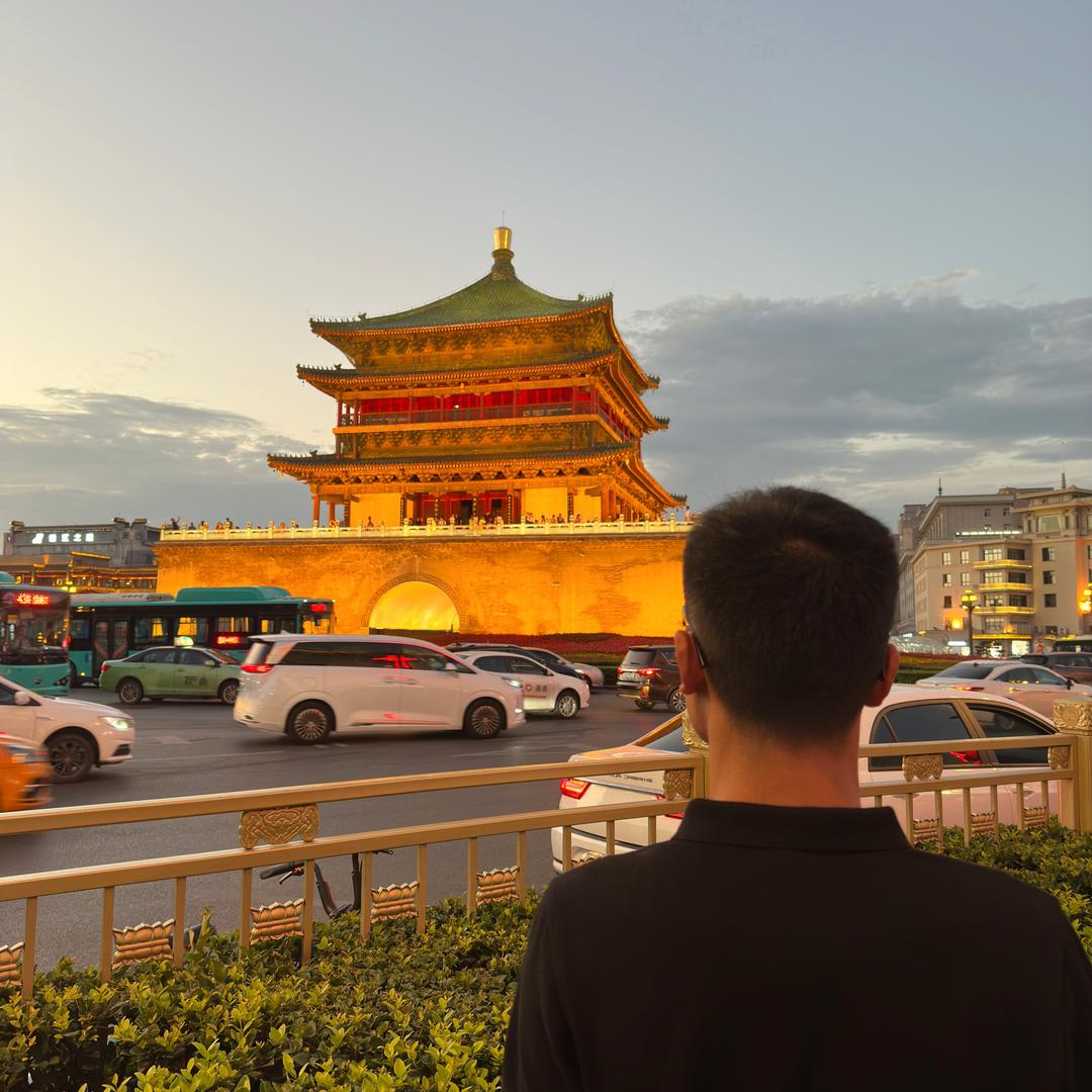 阿志!