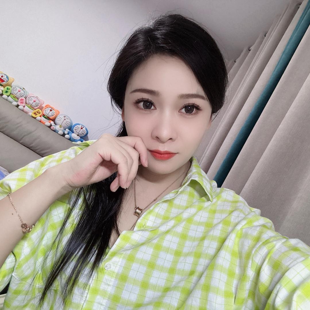 陈艺.