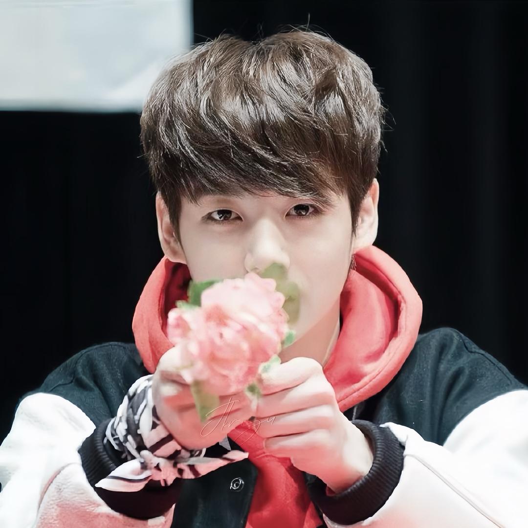 𝐽𝐾𝑟_𝑦𝑢⁷ 🍑