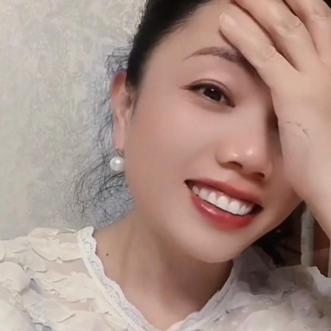 🇨🇳🌸可爱的君姐